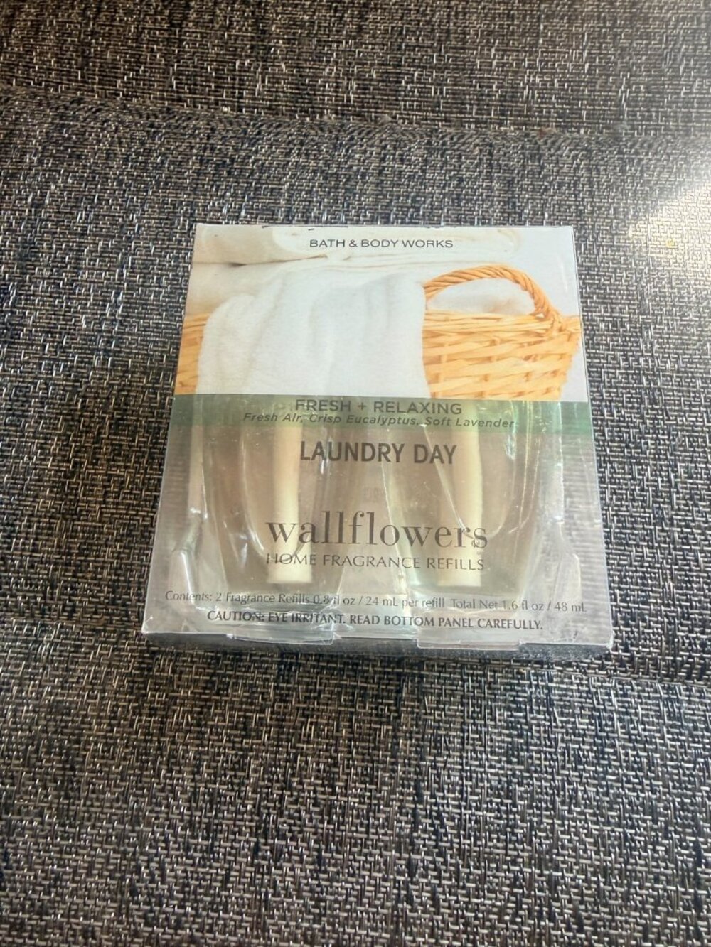 Bath Body Works wallflowers Laundry Day  refills 2 bottles